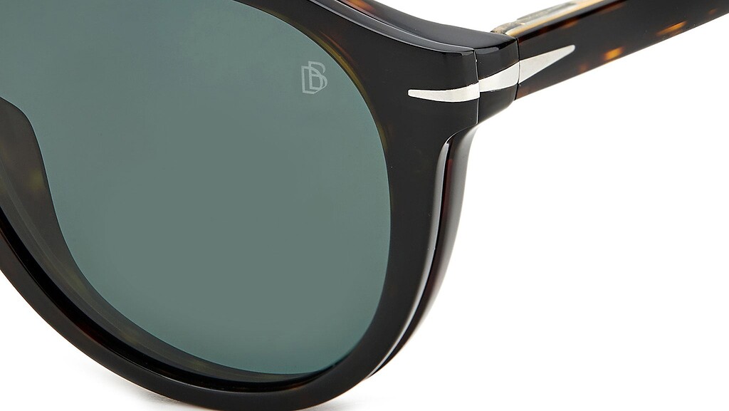 David Beckham DB 7032/G/CS 086 UC frame with polarized clips.