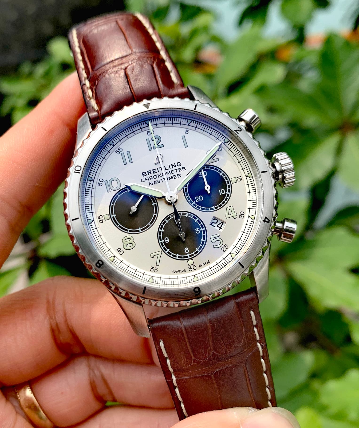 Breitling Navitimer Aviator 8 B01 panda limited edition AB0117 43mm ...