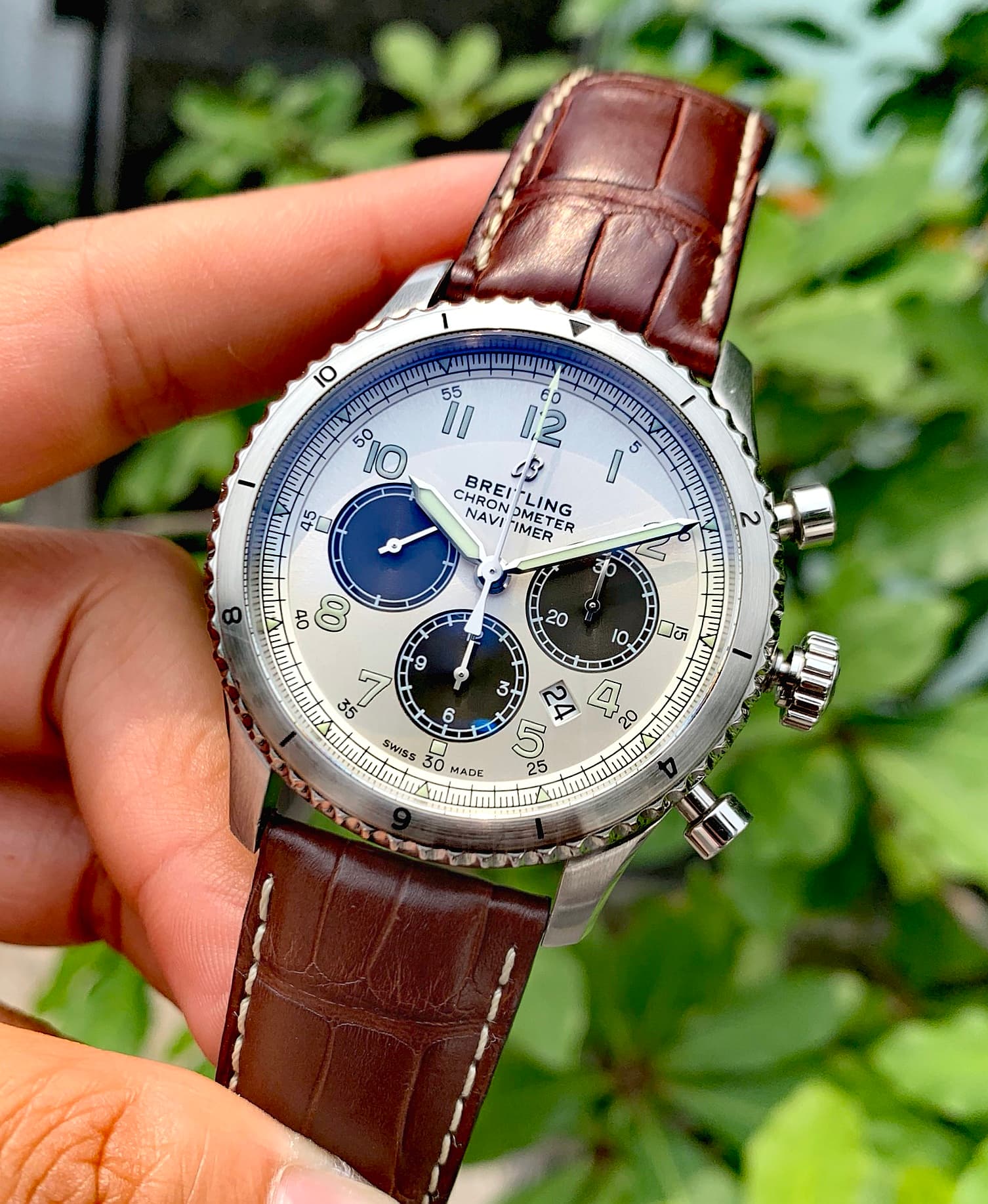 Breitling Navitimer Aviator 8 B01 panda limited edition AB0117 43mm ...